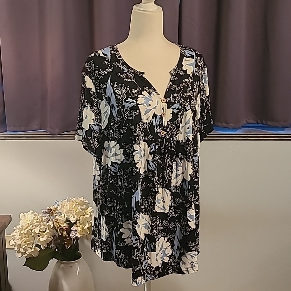 Cathy NWT Floral Shirt - Ladies 2XL